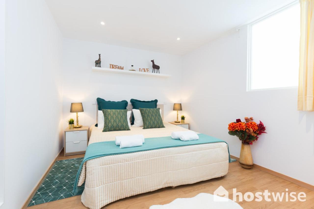 Host Wise - Colorful Fresh Flats - Batalha Apartment Porto Luaran gambar