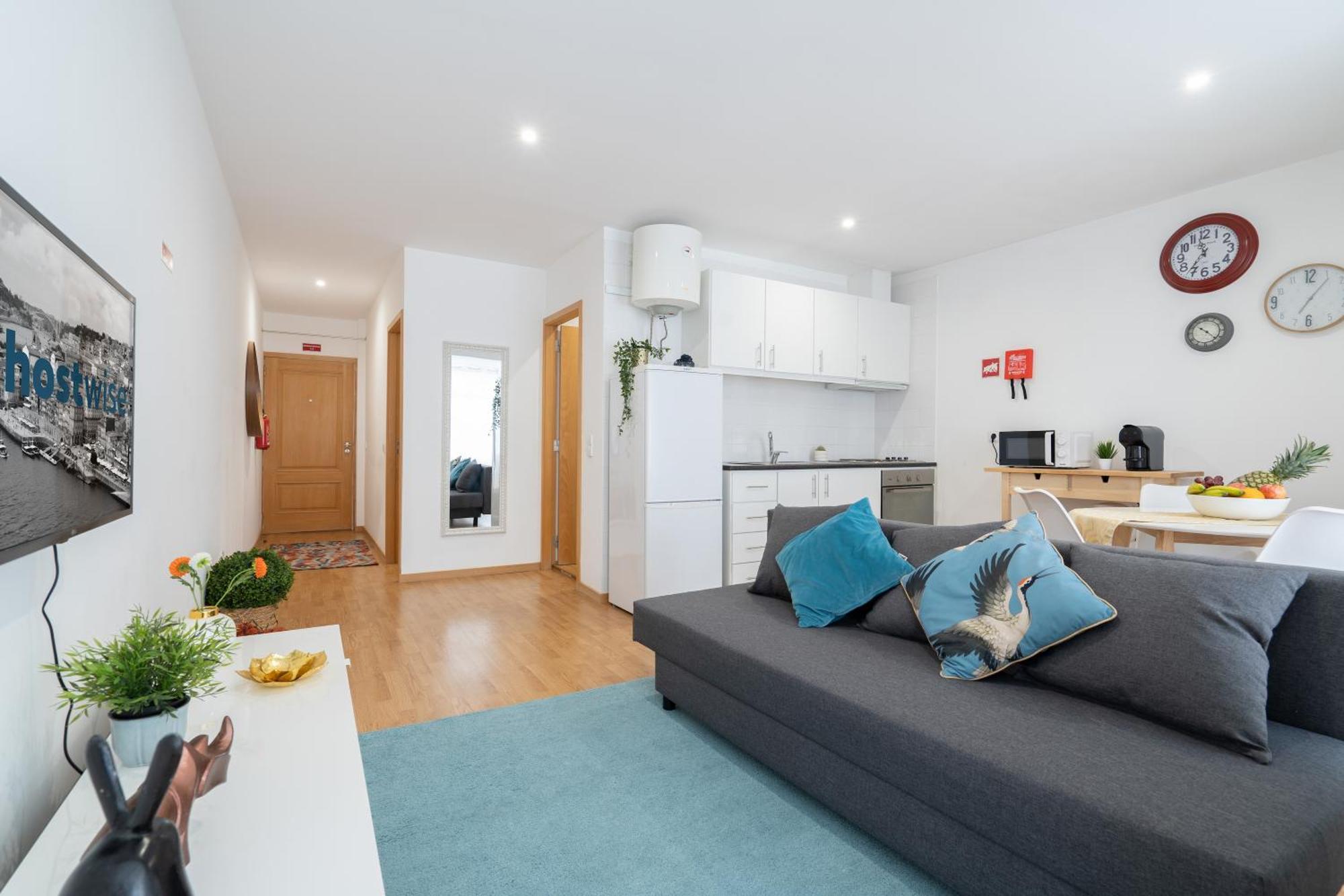 Host Wise - Colorful Fresh Flats - Batalha Apartment Porto Luaran gambar