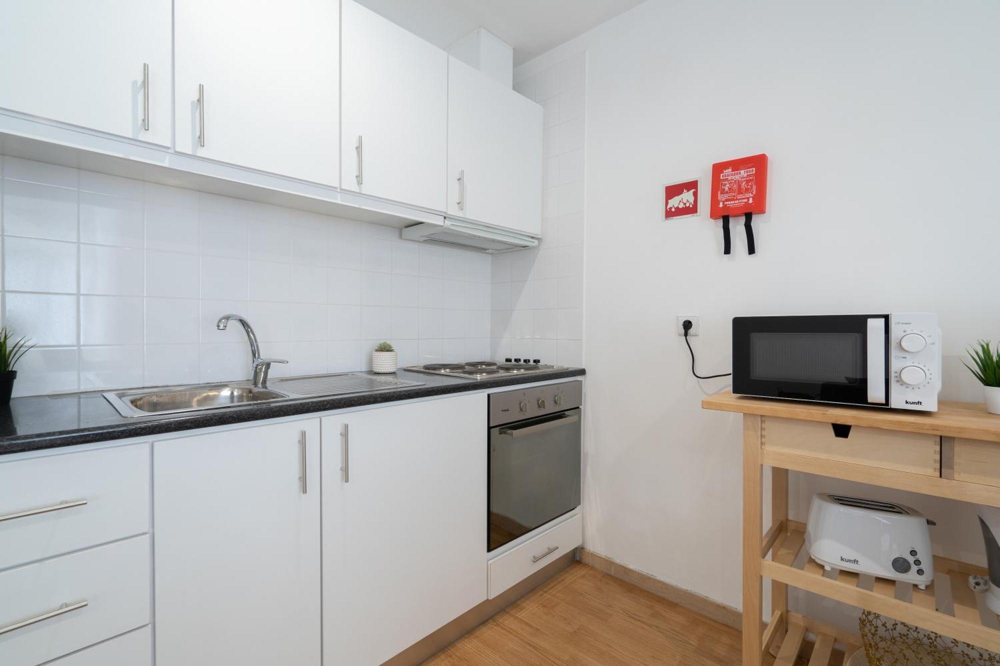Host Wise - Colorful Fresh Flats - Batalha Apartment Porto Luaran gambar