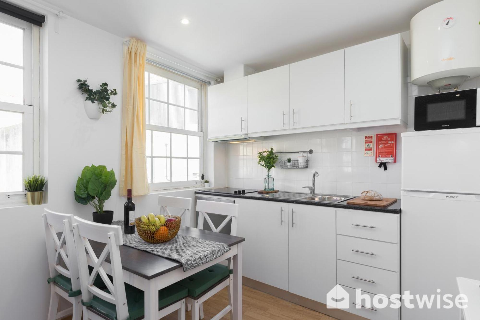 Host Wise - Colorful Fresh Flats - Batalha Apartment Porto Luaran gambar