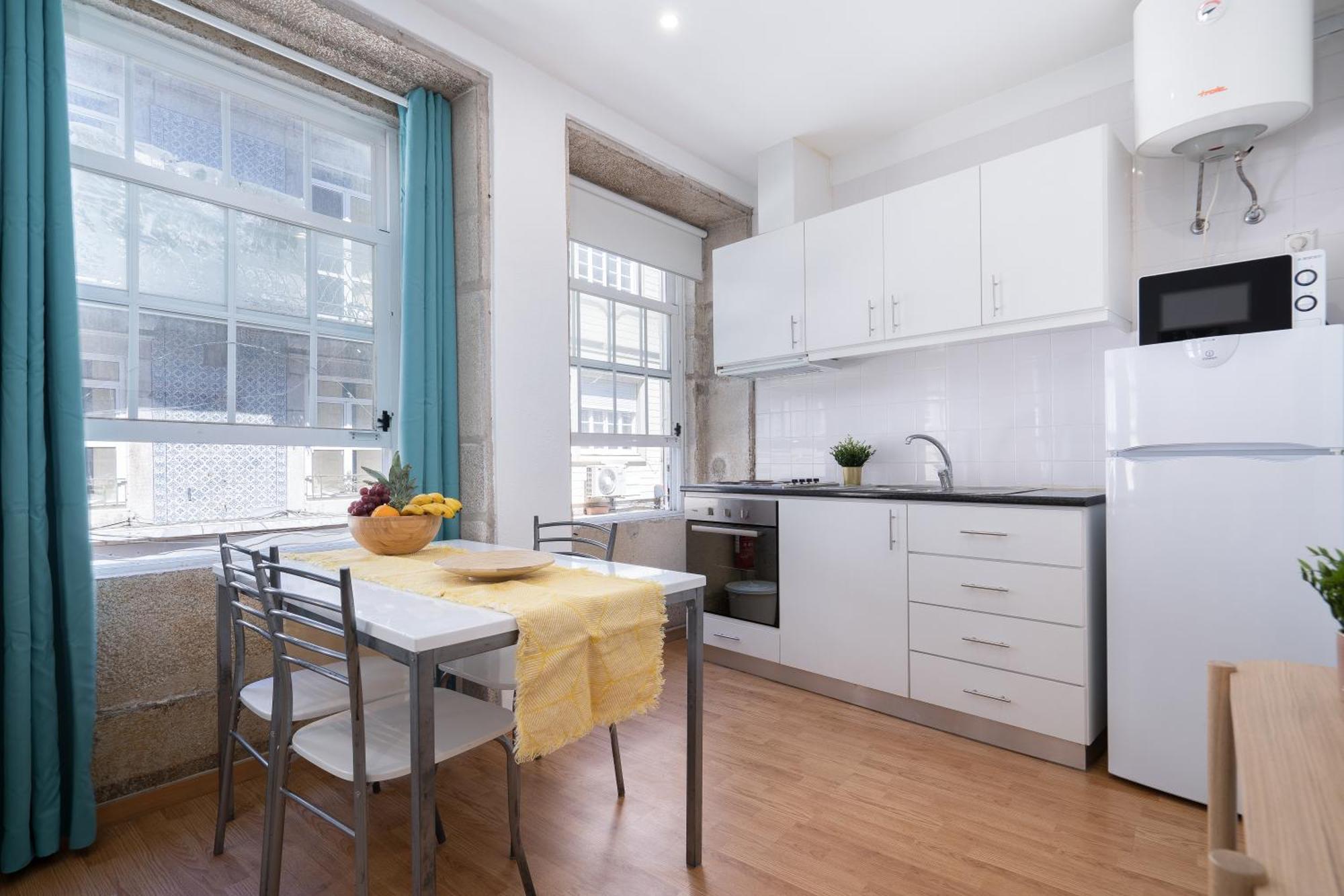 Host Wise - Colorful Fresh Flats - Batalha Apartment Porto Bilik gambar