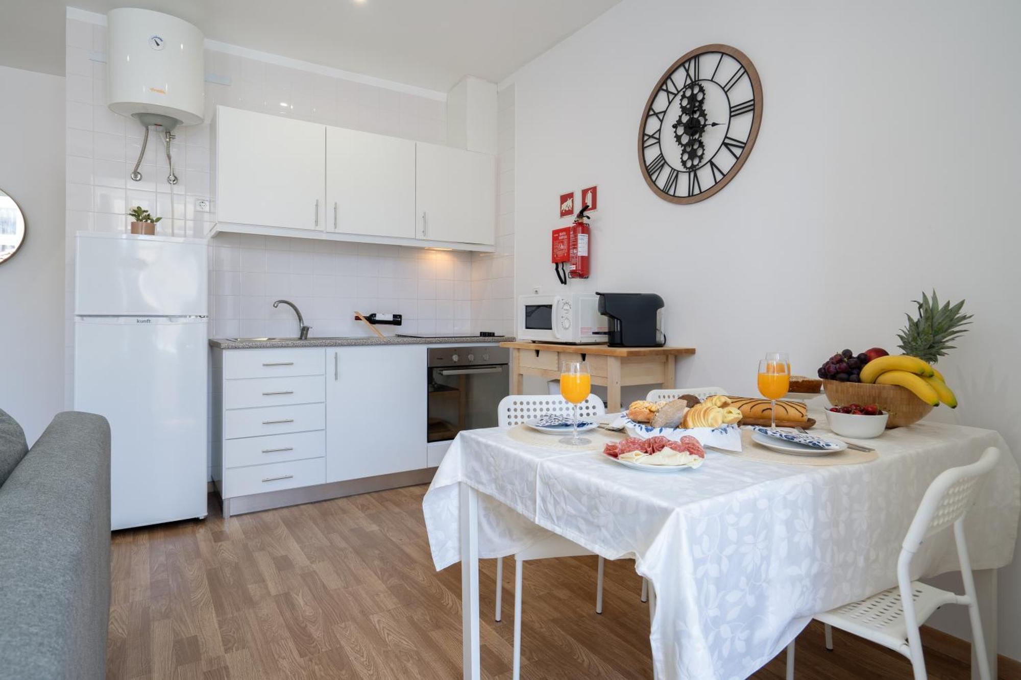 Host Wise - Colorful Fresh Flats - Batalha Apartment Porto Bilik gambar