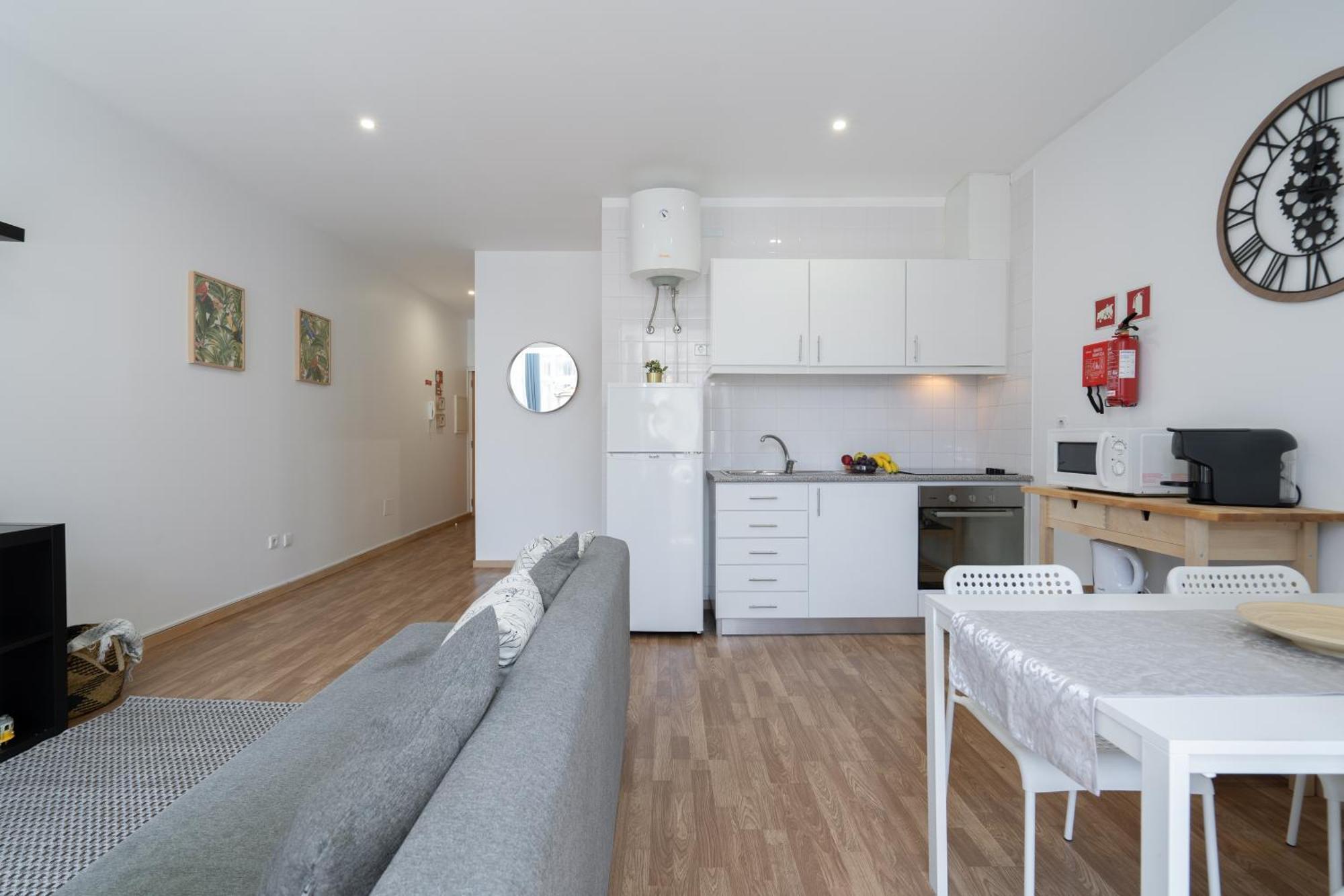 Host Wise - Colorful Fresh Flats - Batalha Apartment Porto Bilik gambar